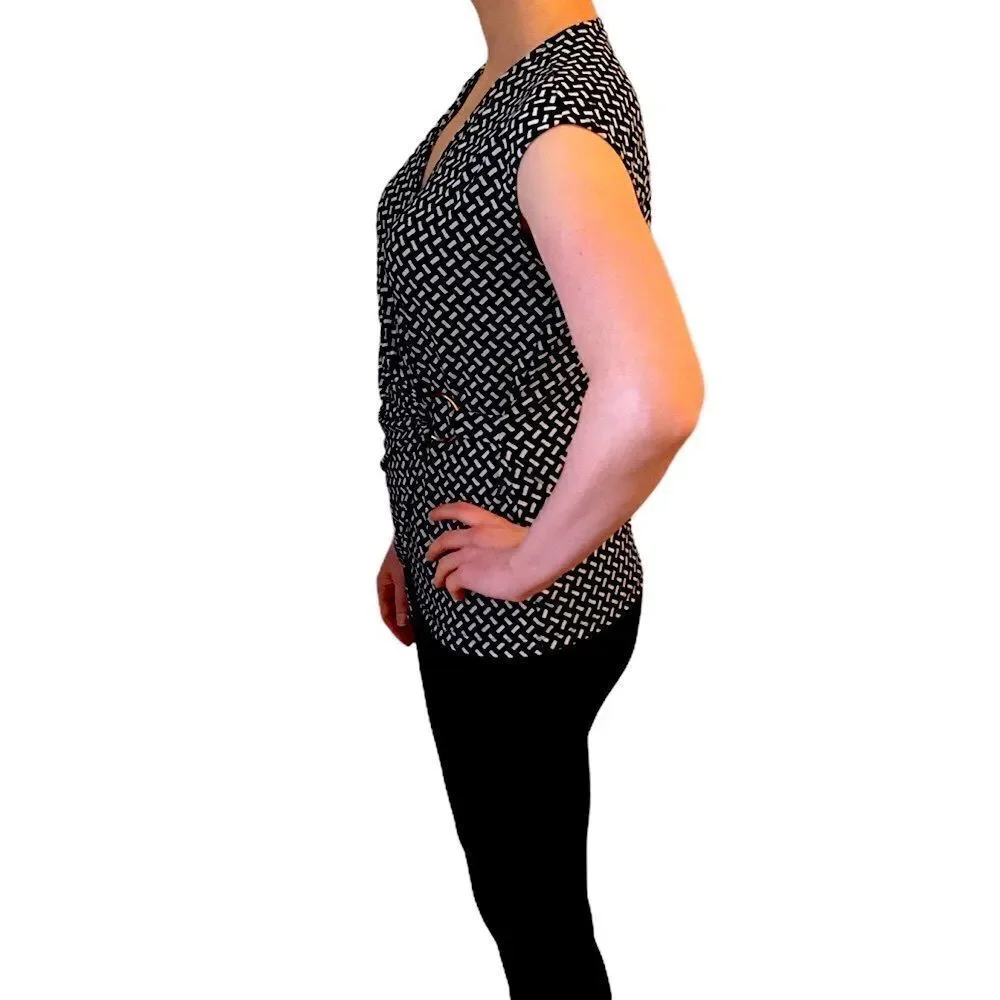 Jones New York Black & White V-Neck Blouse